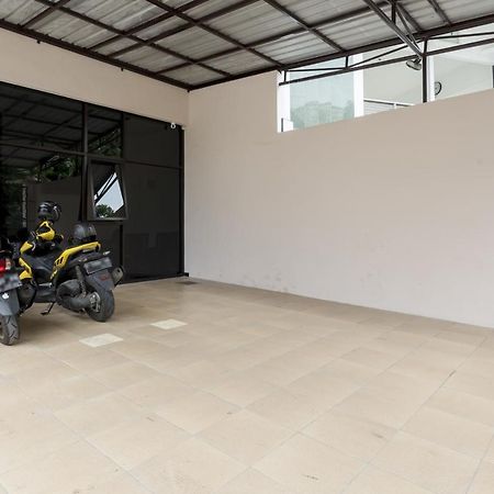 Koolkost Syariah Near Upn Veteran Hotel Medokanayu Ngoại thất bức ảnh
