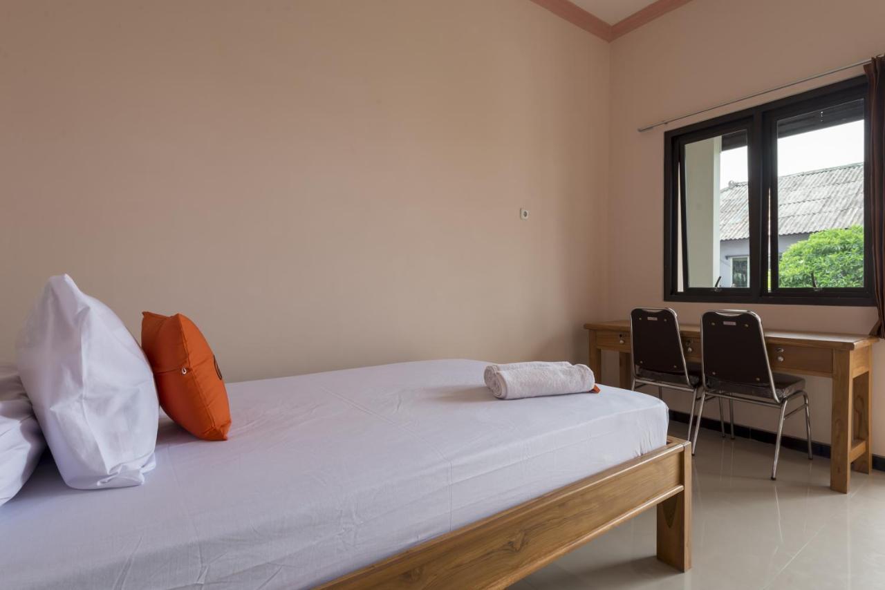 Koolkost Syariah Near Upn Veteran Hotel Medokanayu Ngoại thất bức ảnh